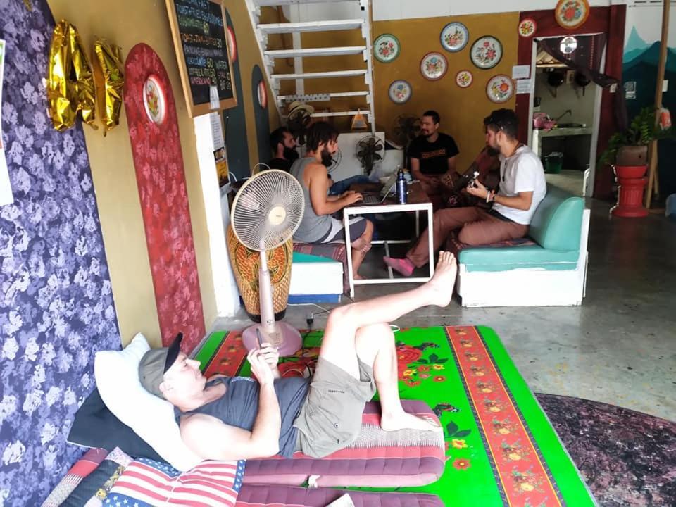 Sunny Hostel Pai Exterior foto